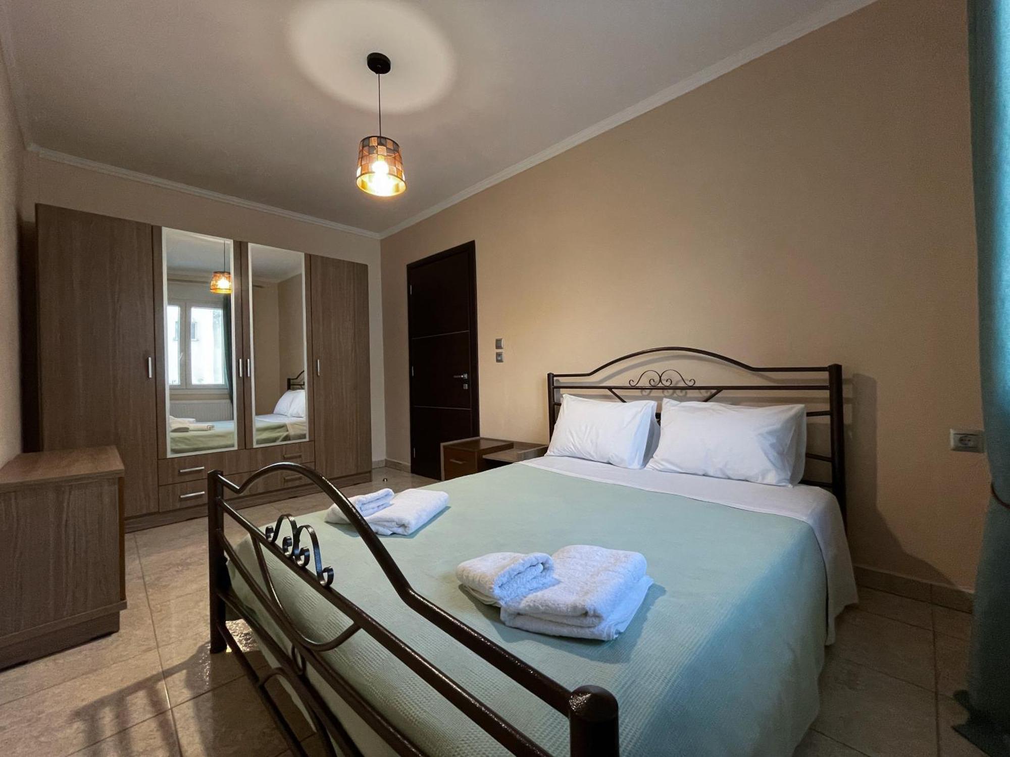 Aristides Guesthouse Krinídhes Extérieur photo