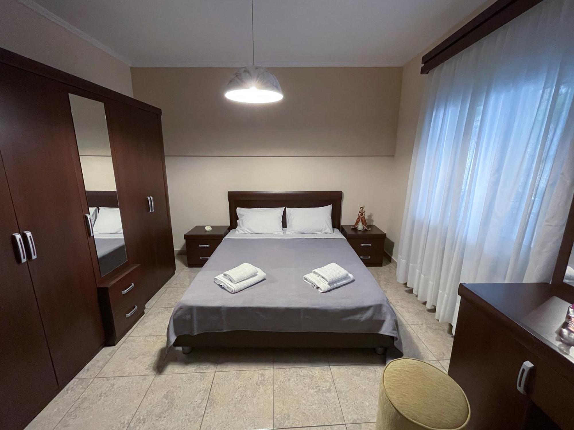 Aristides Guesthouse Krinídhes Extérieur photo